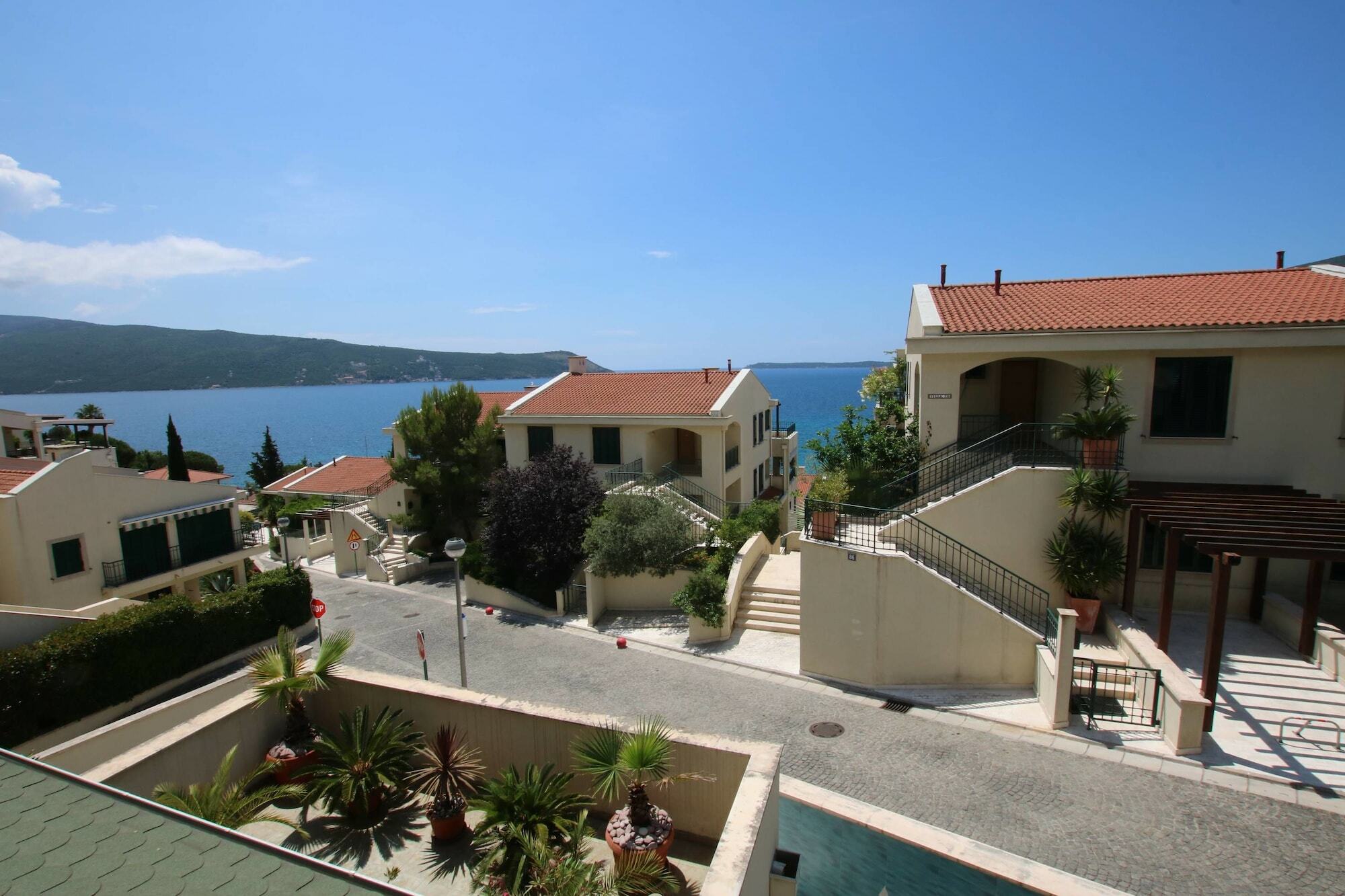 Sole Mio Apartment & Wellness Herceg Novi Exterior foto